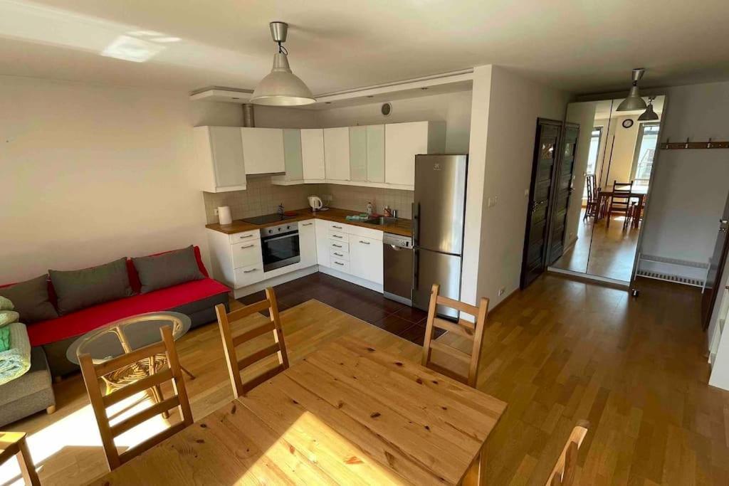 Old Town Apartment *